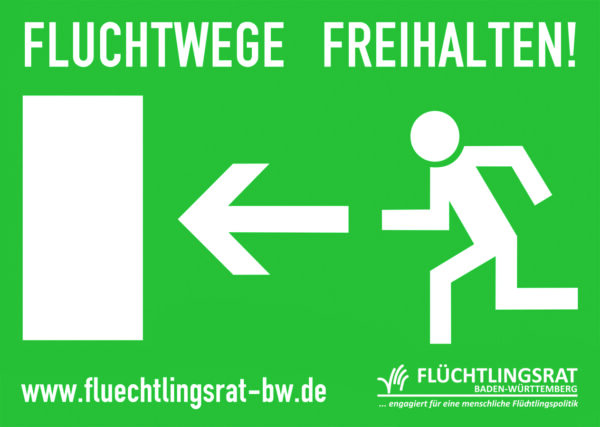 Grüner Sticker mit weißer Aufschrift Fluchtwege freihalten